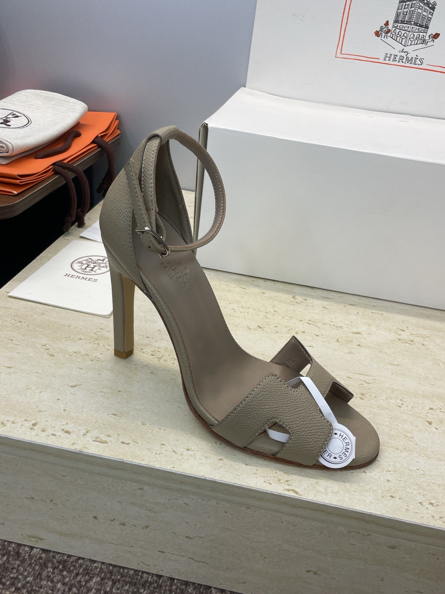HM 26ss High Heel Sandals 105 Taupe Cowhide 607127